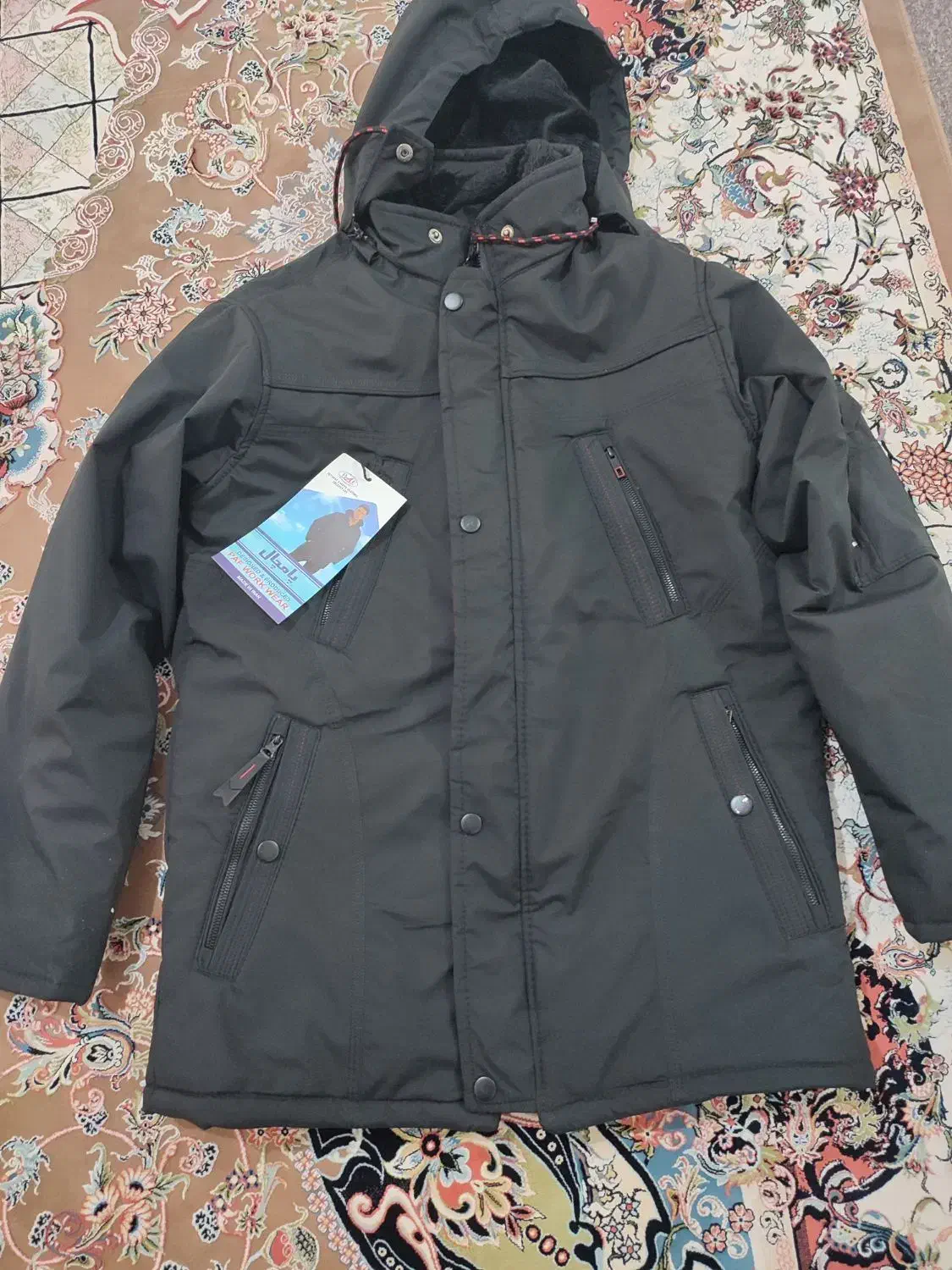 دو عدد کاپشن نو|لباس|انگوران, |دیوار