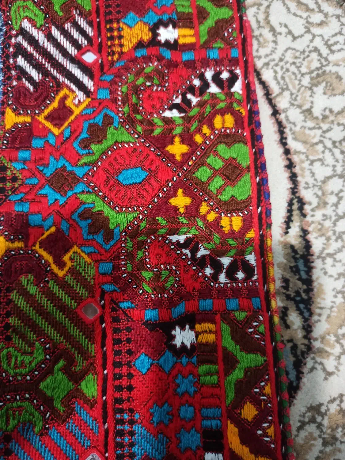 زی واستین درحدنوودرزدامن نو|لباس|ایرانشهر, |دیوار