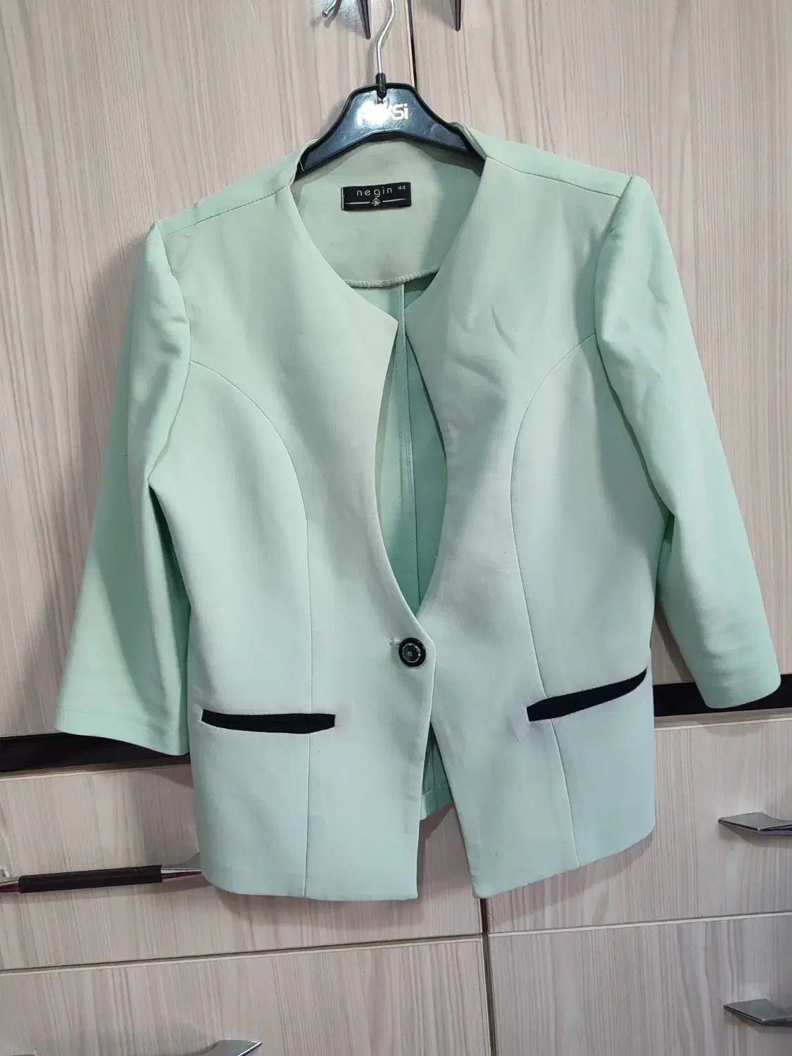 کت تک خوش رنگ|لباس|سنندج, |دیوار