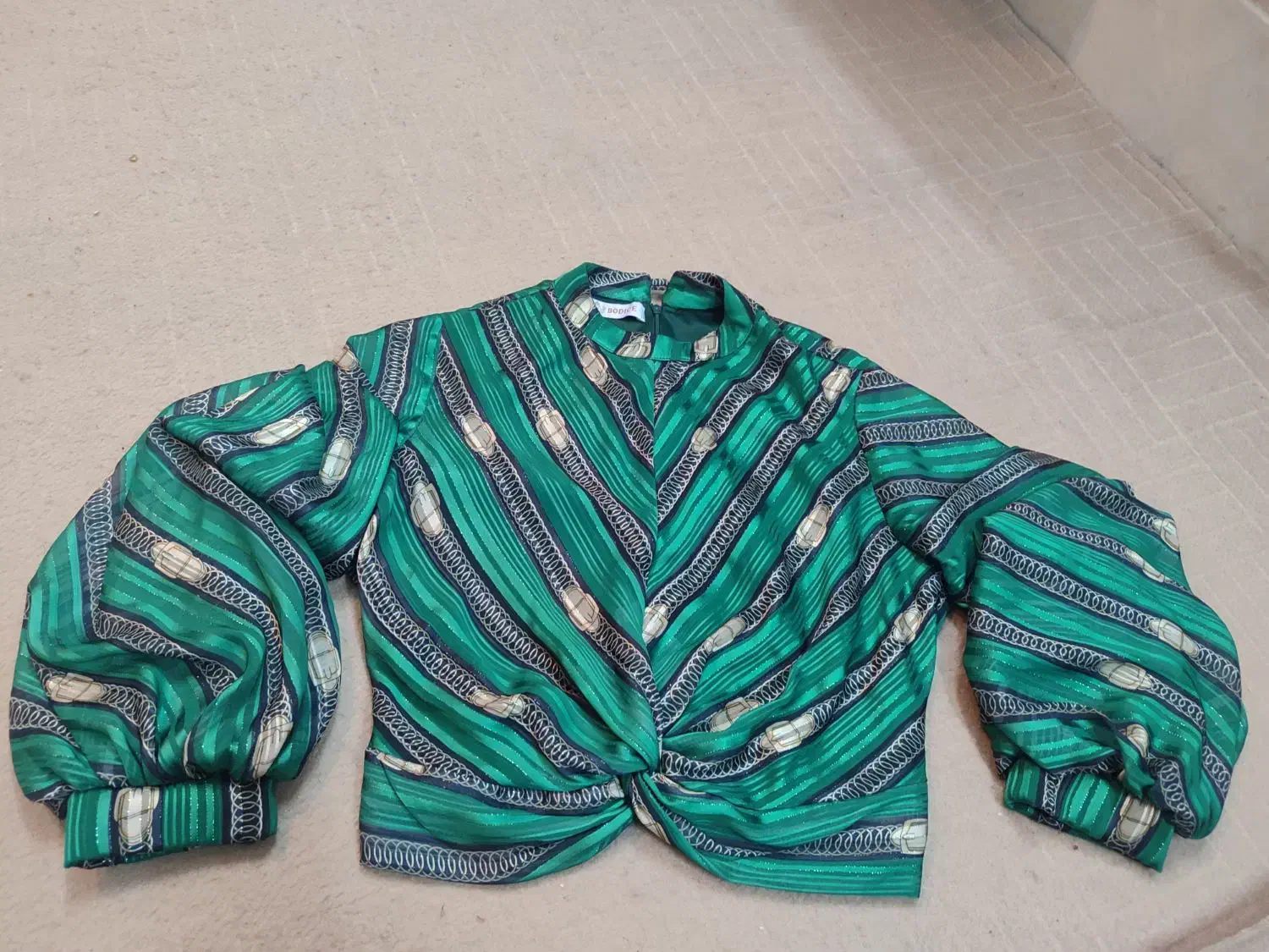 شومیز|لباس|قم, فرهنگیان و شهربانی|دیوار