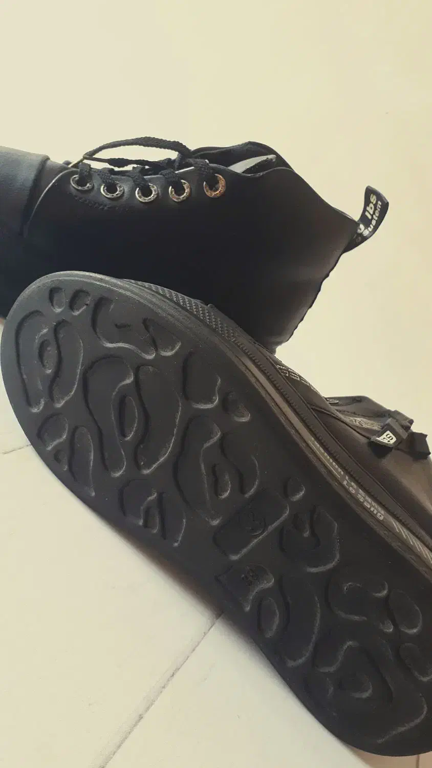 کـفش 38|کیف، کفش، کمربند|خوی, |دیوار