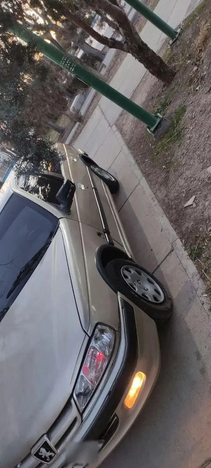 پارس مدل 80 بشرط|خودرو سواری و وانت|فولادشهر, B5|دیوار