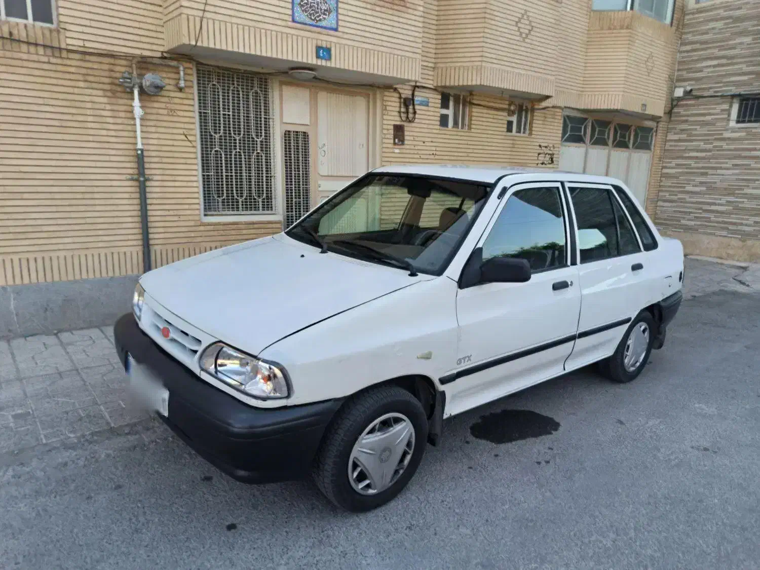 پراید سفید مدل 1383 دوگانه دستی تمیز درحد|خودرو سواری و وانت|بروجن, |دیوار