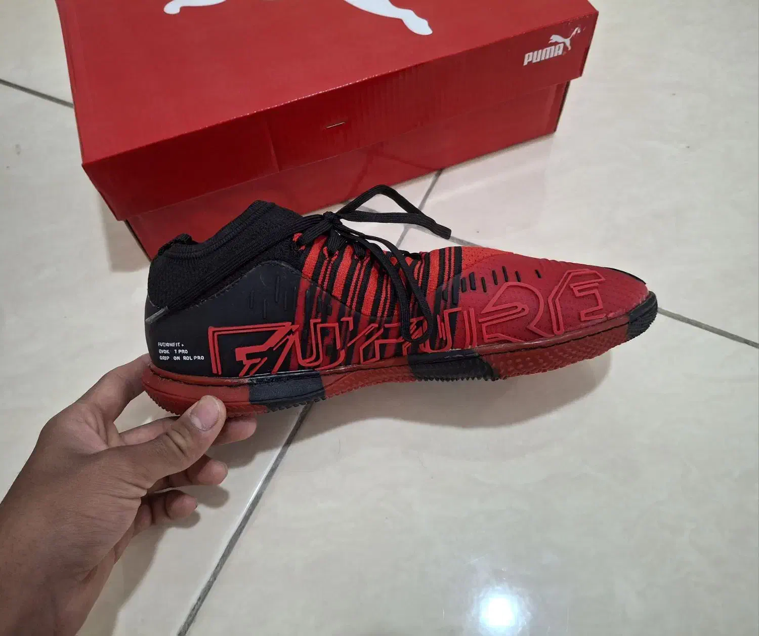 کفش ورزشی مخصوص سالن|تجهیزات ورزشی|اراک, |دیوار