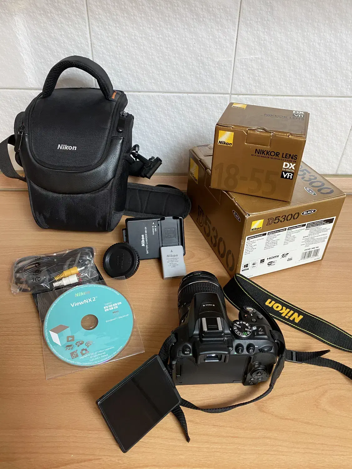 دوربین NIKON D5300  با لنز18-55mm در حد نو|دوربین عکاسی و فیلم‌برداری|تبریز, |دیوار
