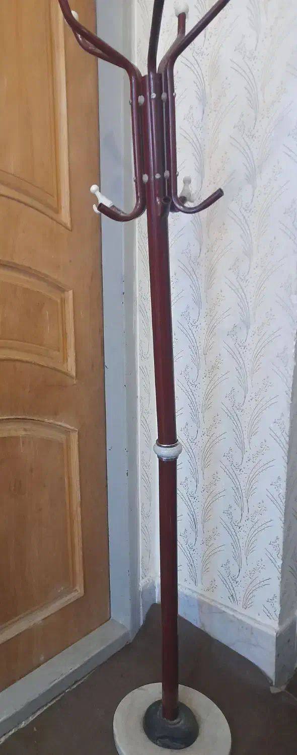 جالباسی|بندرخت و رخت‌آویز|سبزوار, پاسداران|دیوار