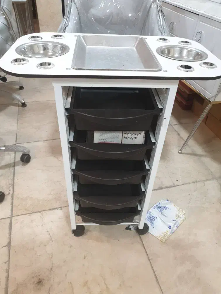 لوازم آرایشگاه و پوست|آرایشگاه و سالنهای زیبایی|تهران, دولاب|دیوار