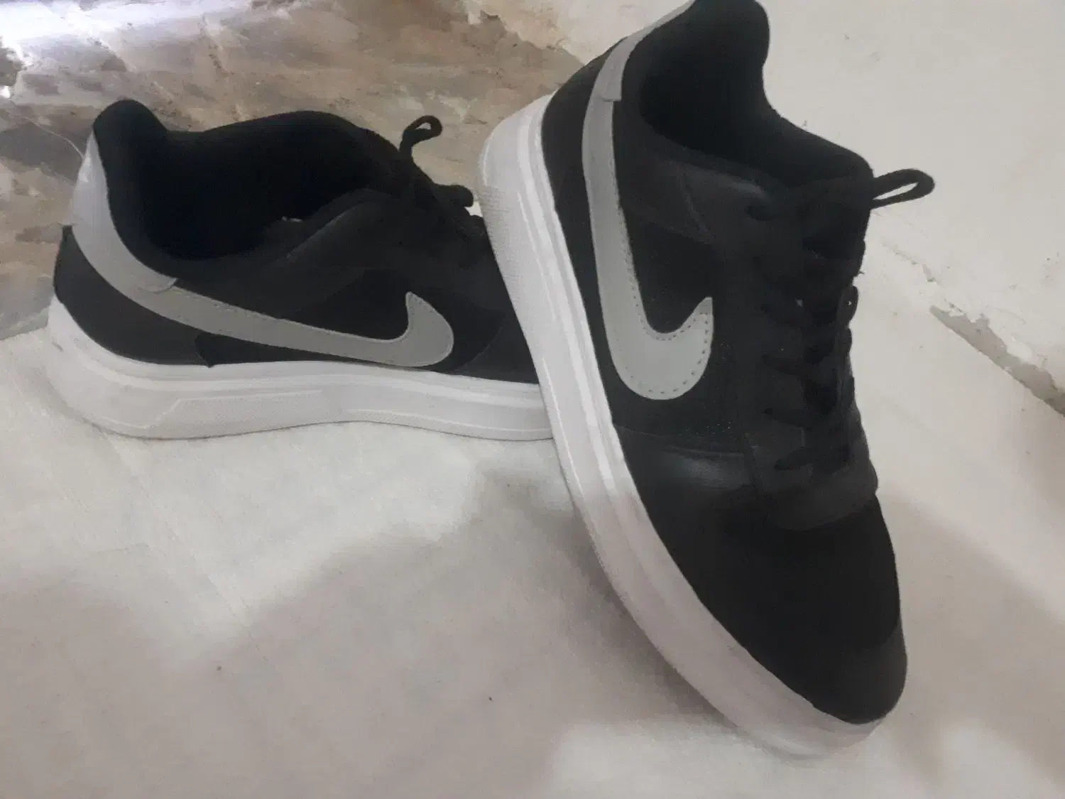 کفش نو|کیف، کفش، کمربند|بیرجند, |دیوار