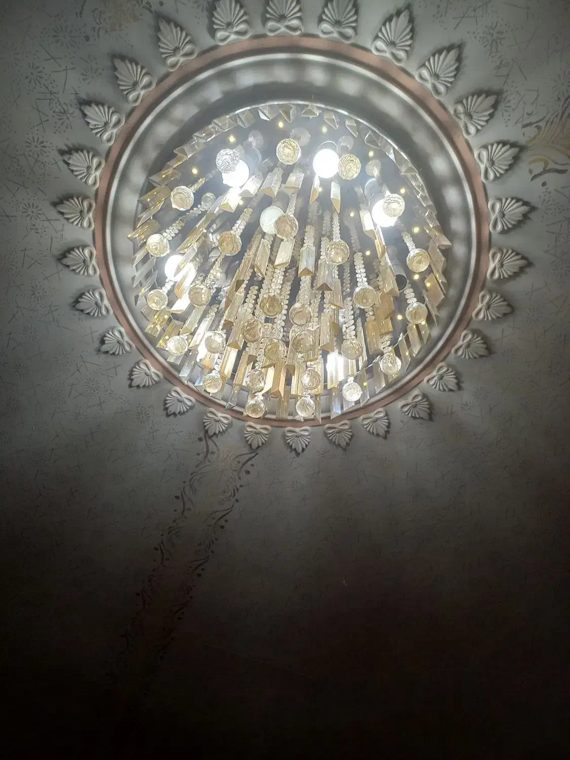 لوستر|لوستر و چراغ آویز|همدان, |دیوار