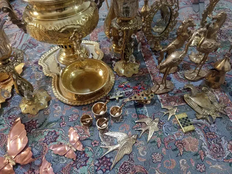 وسایل برنز|کلکسیون اشیاء عتیقه|بروجرد, |دیوار