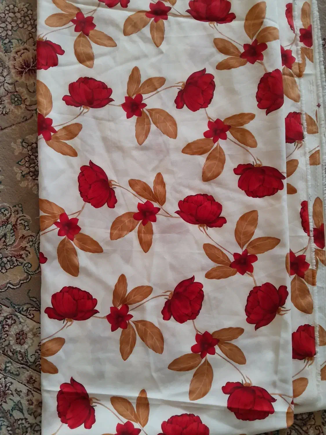 پارچه اعلا|لباس|کاکاوند, |دیوار