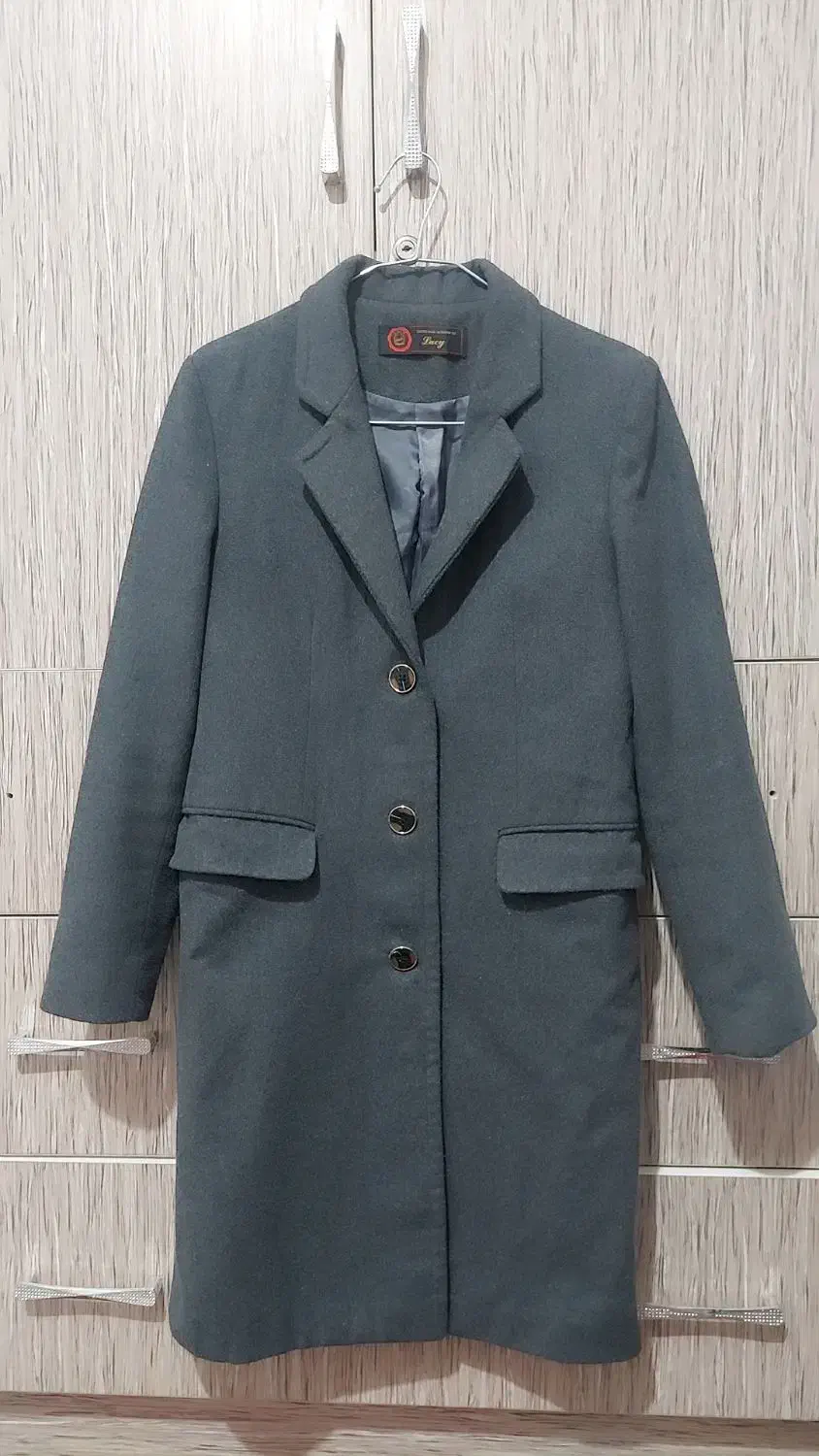 کت و پالتو|لباس|مهاباد (آذربایجان غربی), |دیوار