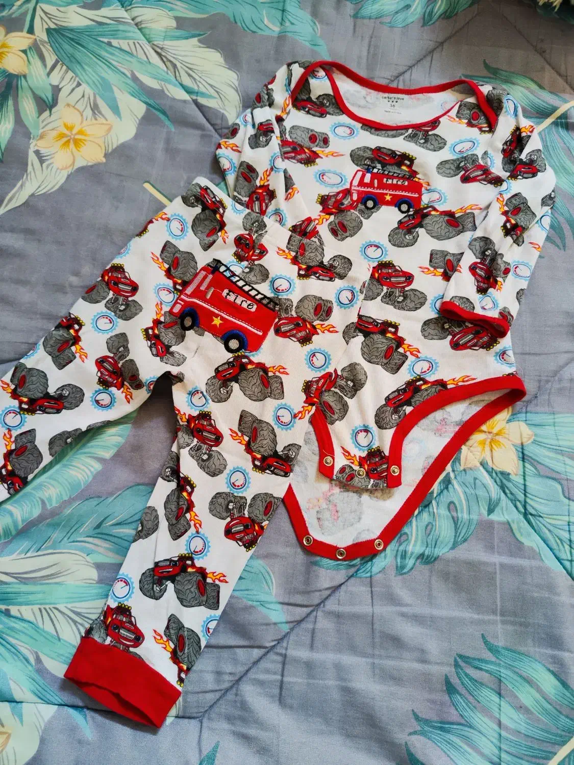 لباس بچه یلدایی ورق|کفش و لباس بچه|مشهد, کوی المهدی|دیوار