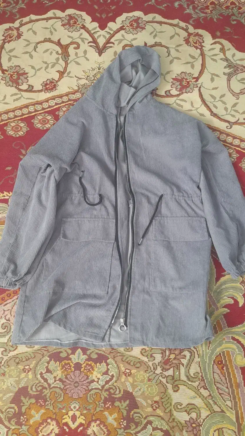 پالتو زنانه|لباس|شیراز, سیاه سنگ|دیوار