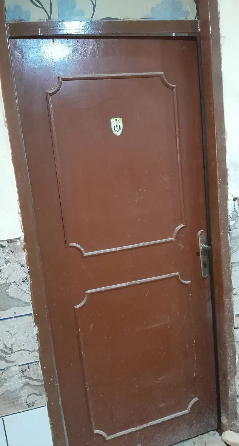 ۴عدد درب چوبی|مصالح و تجهیزات ساختمان|بندر امام خمینی, |دیوار