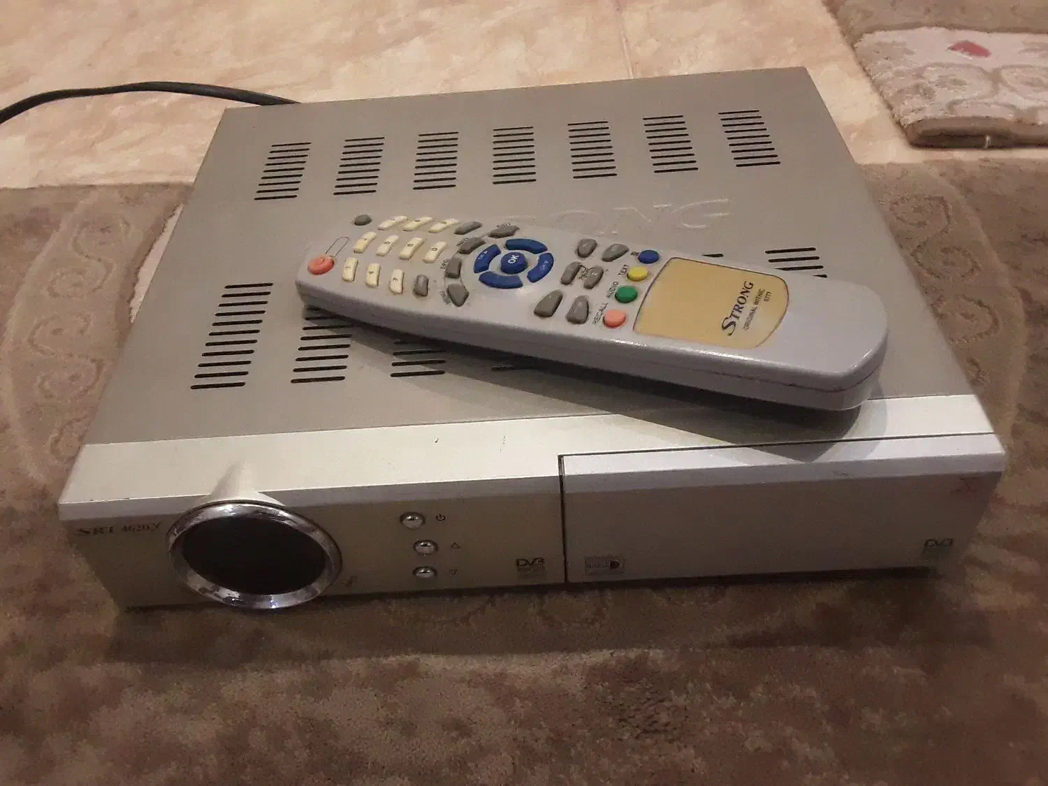 دو عدد گیرنده خارجی نیاز به تعمیر|صوتی و تصویری|رشت, نظری|دیوار