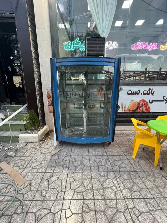 ویترین یخچالدار دو درب ارتفاع عالی|کافی‌شاپ و رستوران|کرمان, |دیوار