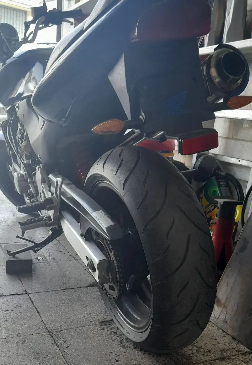 هورنت۲۵۰.۴۰۰.۱۰۰۰.۱۳۰۰.cb|موتورسیکلت|بومهن, |دیوار