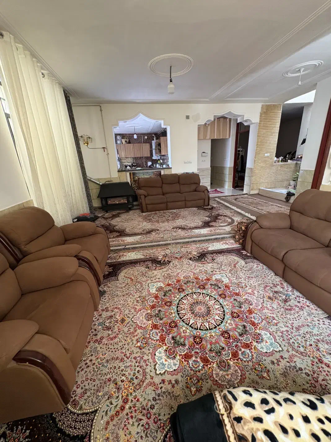 منزل مسکونی حیاط دار|اجارهٔ خانه و ویلا|ارژن, |دیوار