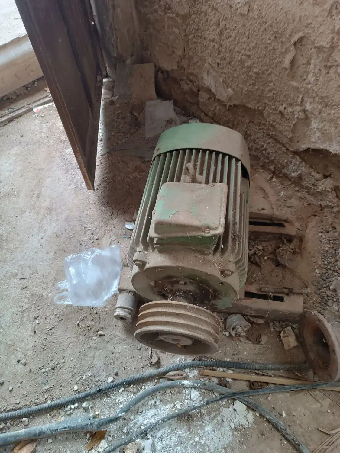 دینام 40اسب آلمانی|ماشین‌آلات صنعتی|فسا, |دیوار