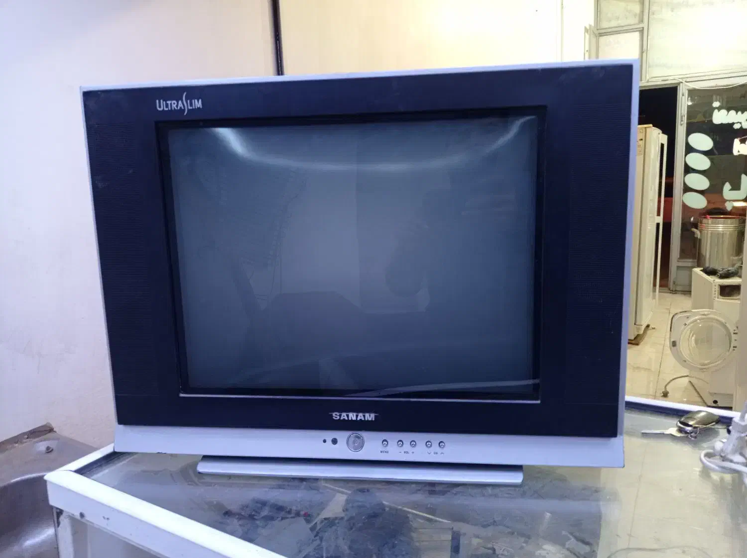 تلویزیون صنام فلش خور صفحه تخت|تلویزیون و پروژکتور|اهر, |دیوار