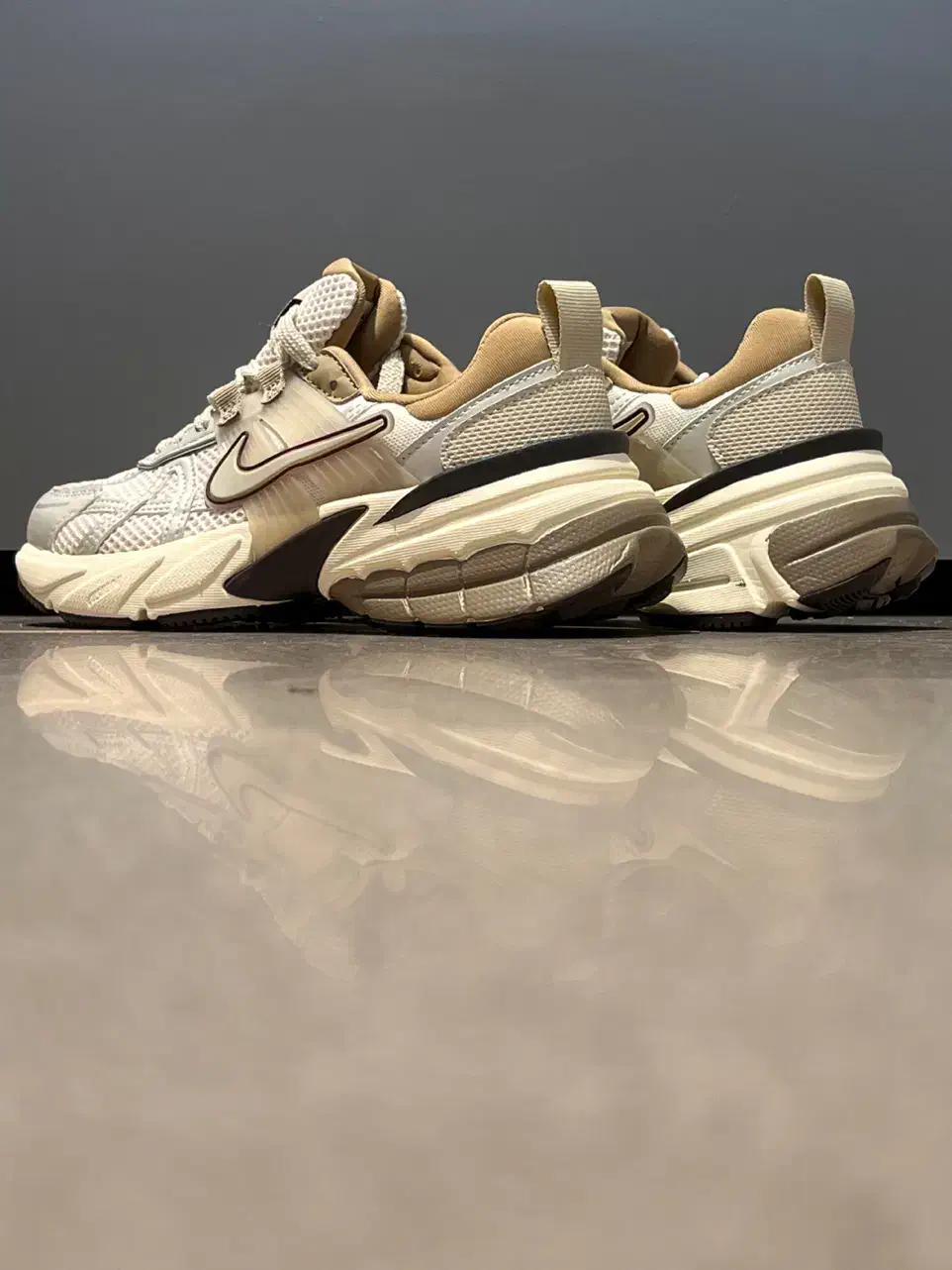 کاونی نایک وی تو کی (V2K) رنگ موکا|کیف، کفش، کمربند|تهران, باشگاه نفت|دیوار