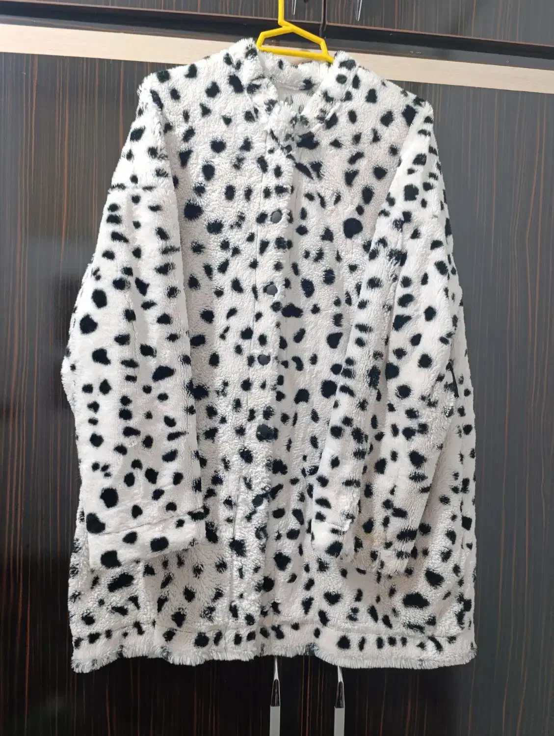 لباس مجلسی و پالتو|لباس|تربتحیدریه, پائین ولایت|دیوار