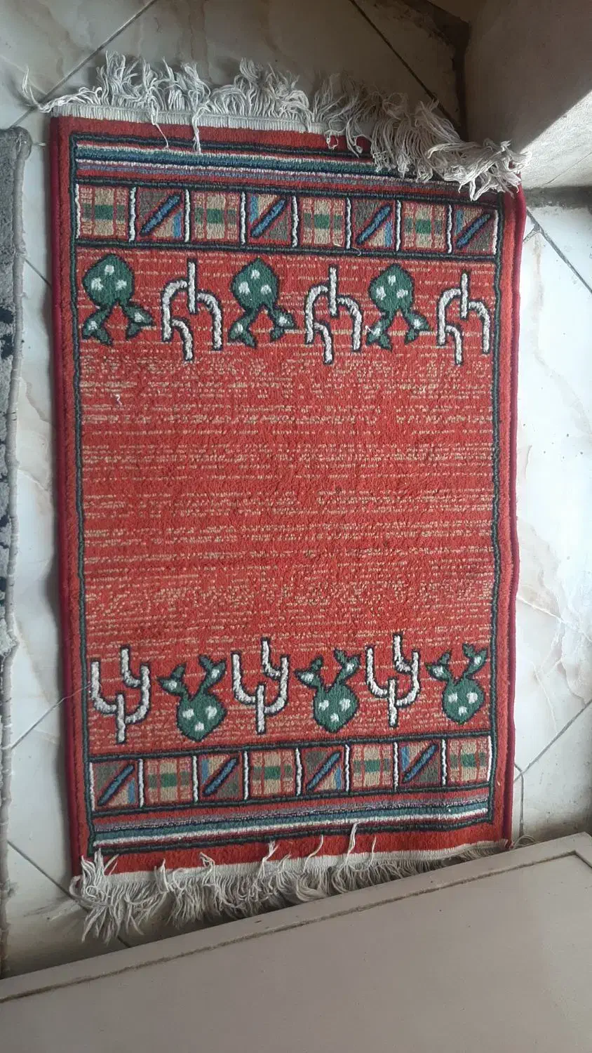 فرش پادری|پادری|ری, حمزهآباد|دیوار