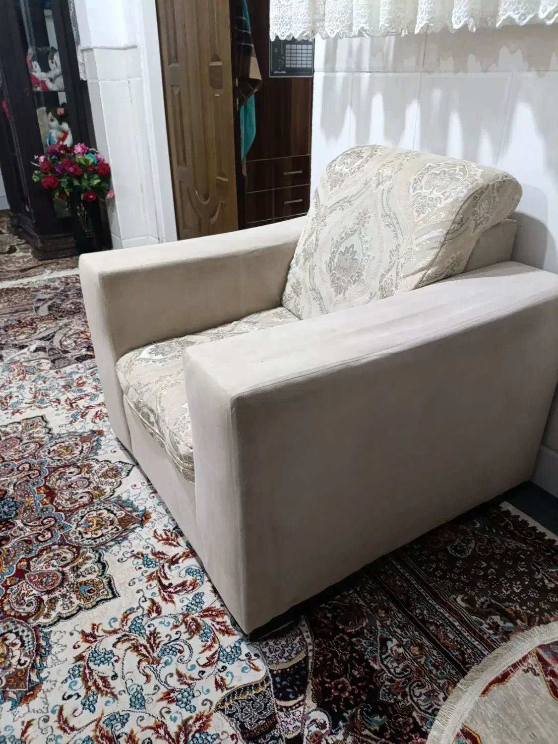 مبل راحتی|مبلمان خانگی و میز عسلی|قم, هنرستان|دیوار
