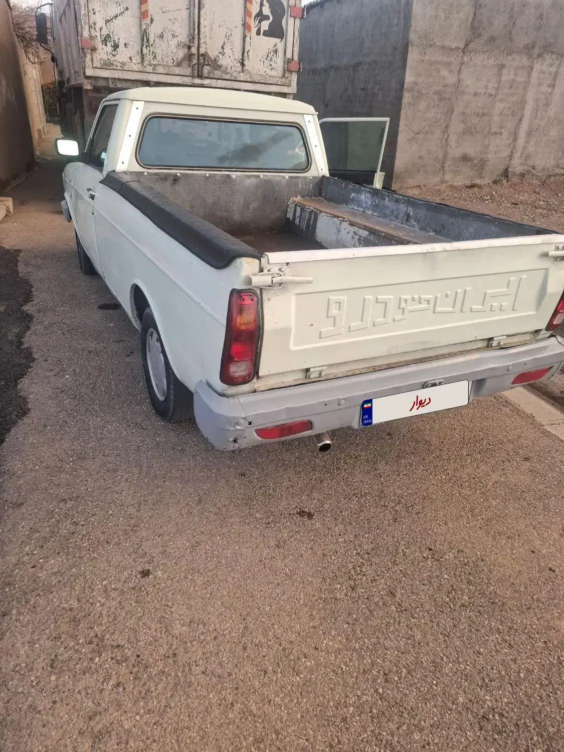 پیکان وانت|خودرو سواری و وانت|اسفرورین, |دیوار