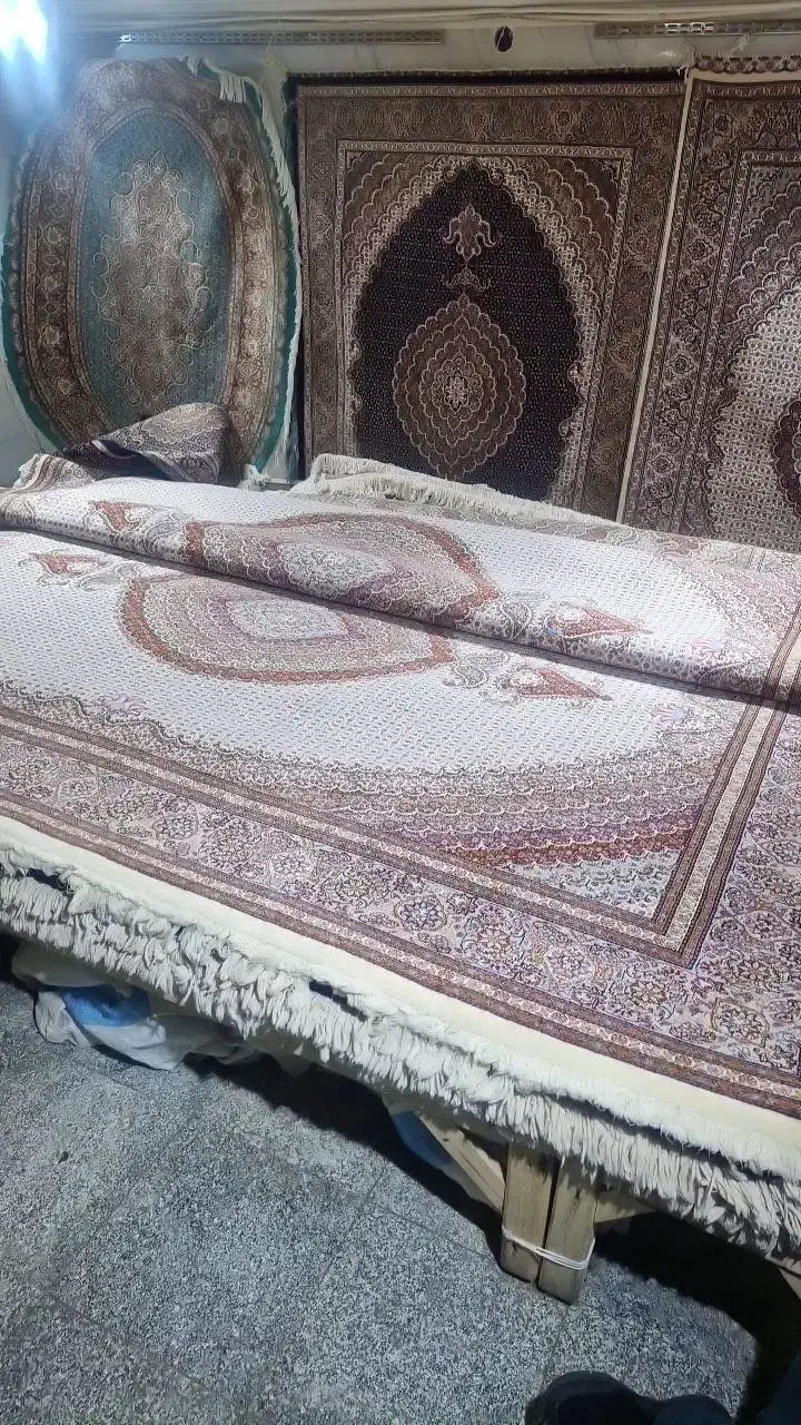 فرش دستبافت خوی|فرش|خوی, |دیوار