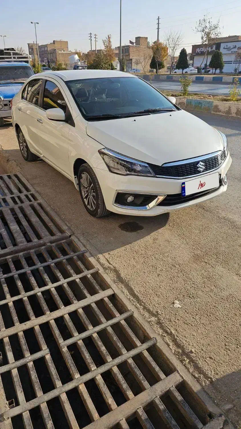 سوزوکی سیاز زیر قیمت 2025|خودرو سواری و وانت|فردوسیه, |دیوار