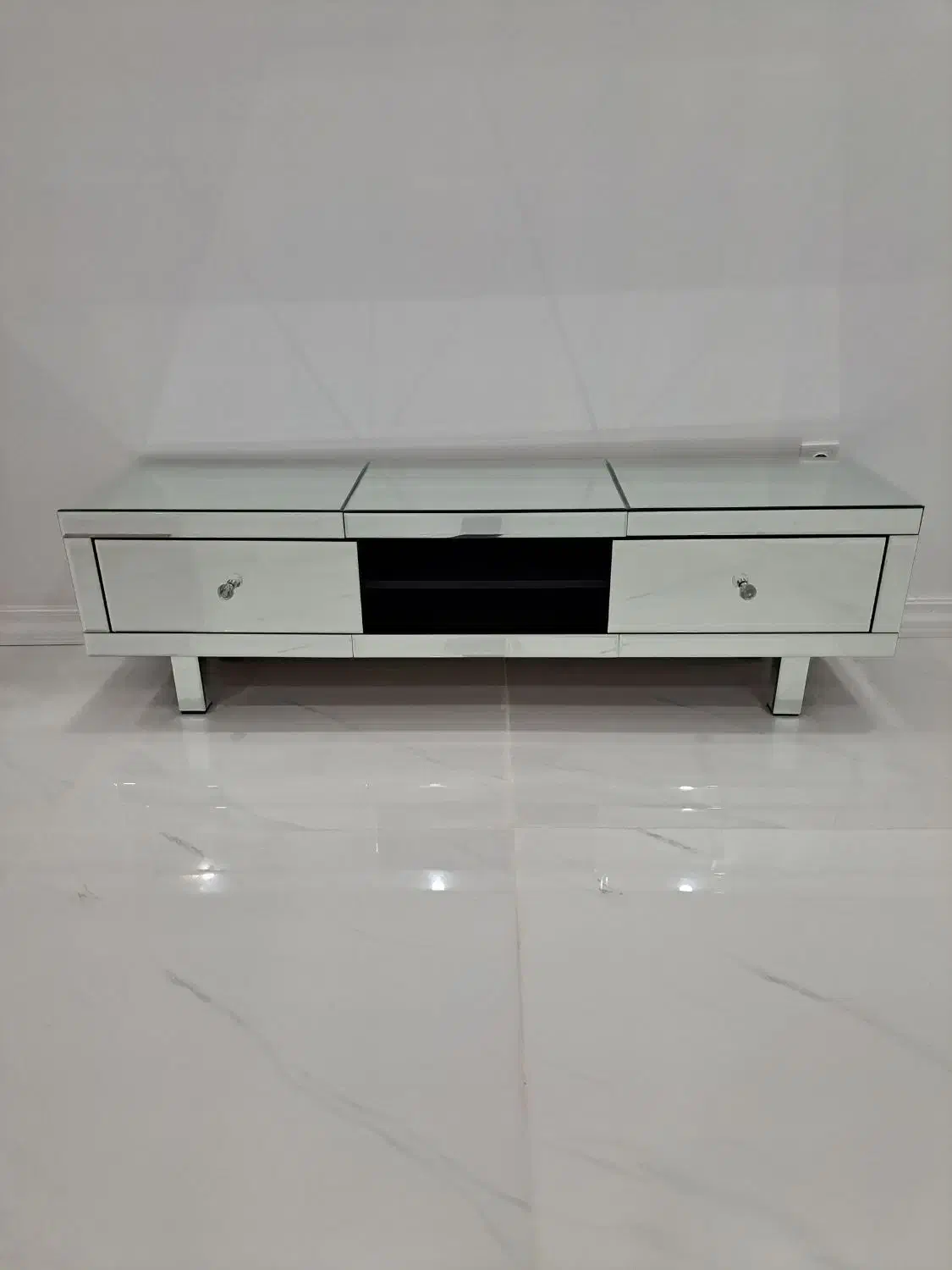 میز جلومبلی ،کنسول وآینه  میز تی وی|بوفه، ویترین، کنسول|پرند, فاز ۱|دیوار