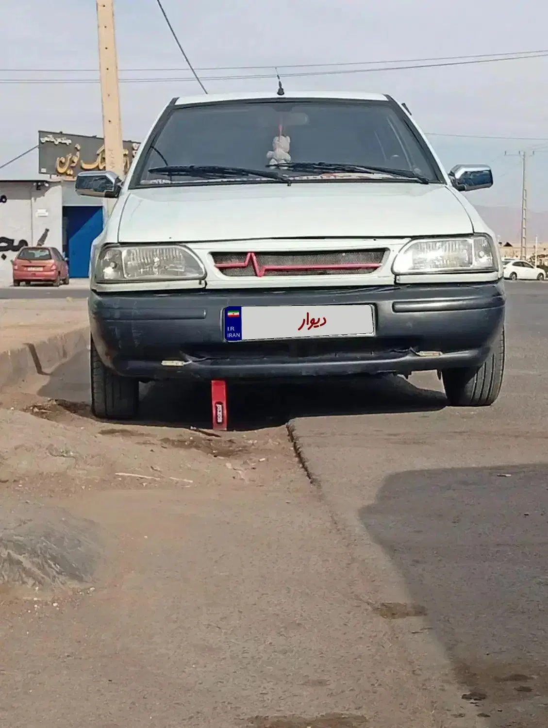 ماشین پراید سفید مدل 78|خودرو سواری و وانت|یزد, |دیوار