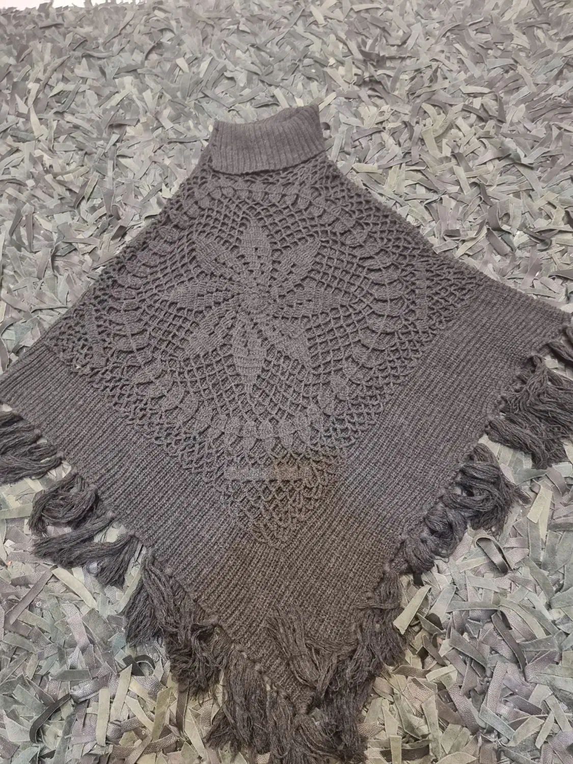 شنل|لباس|گنبد کاووس, |دیوار