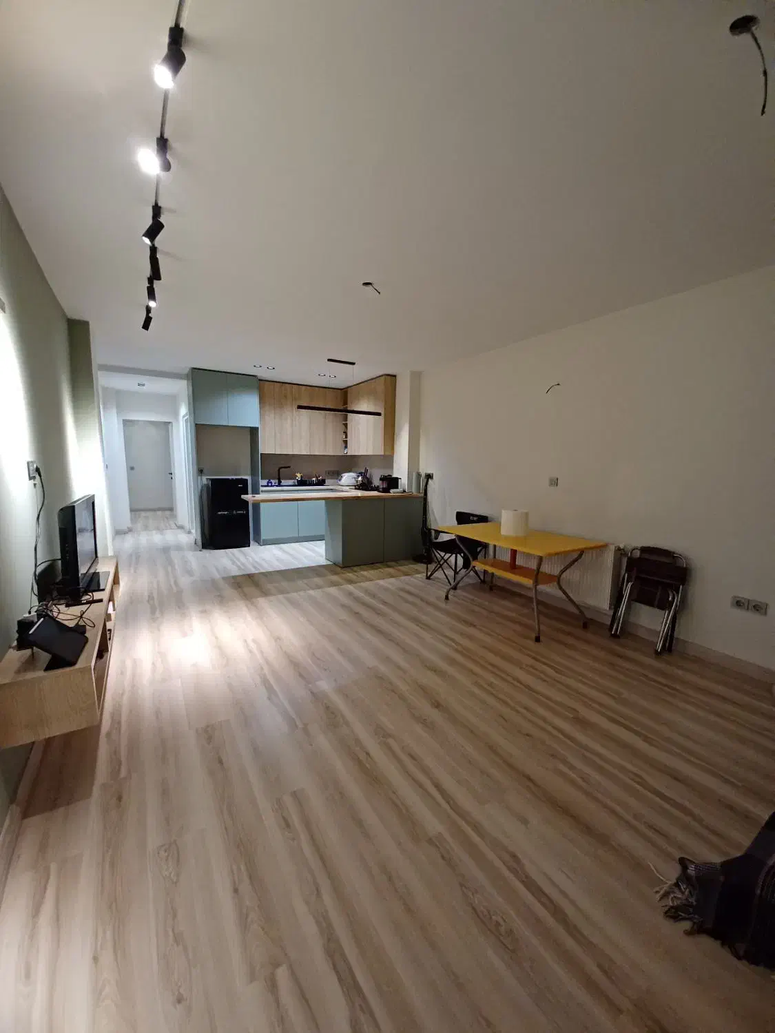 آپارتمان ۷۱ متری بازسازی شده شیک در گلباغ نماز|فروش آپارتمان|رشت, گلباغ نماز|دیوار