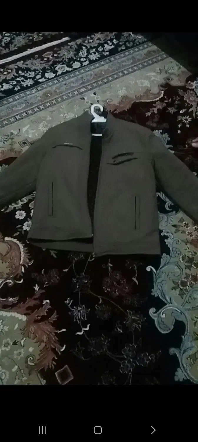 کاپشن|لباس|شهرکرد, |دیوار