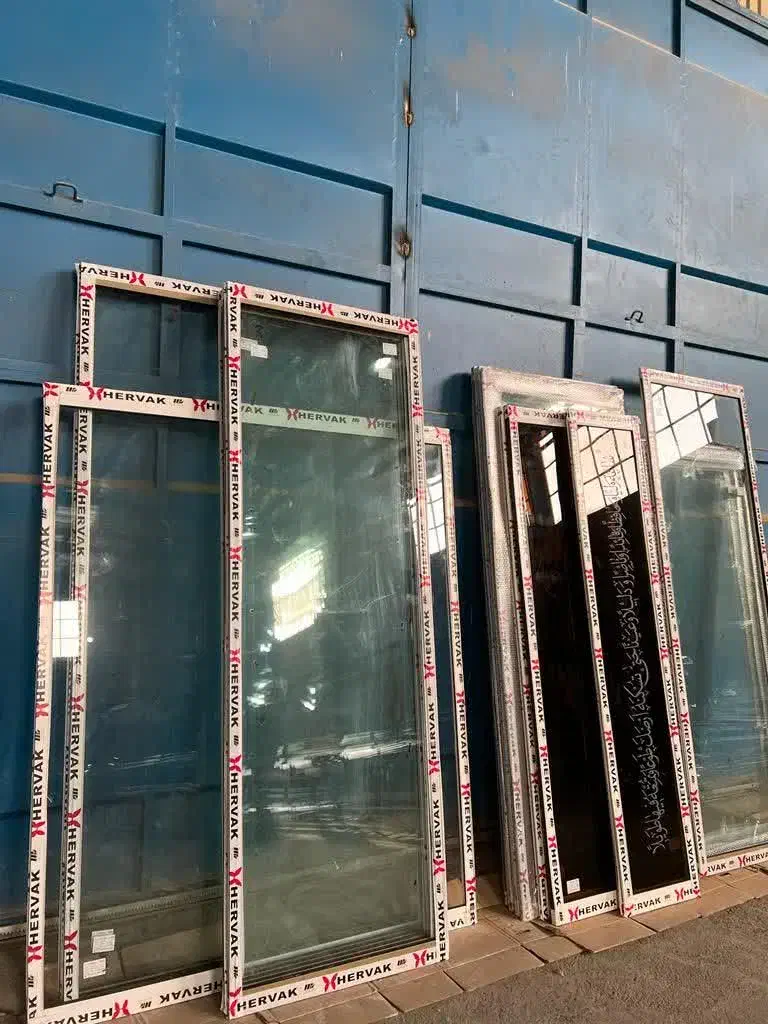 شیشه دوجداره ،شیشه سکوریت،اپراتوراتوماتیک|خدمات پیشه و مهارت|اصفهان, خلیل آباد|دیوار