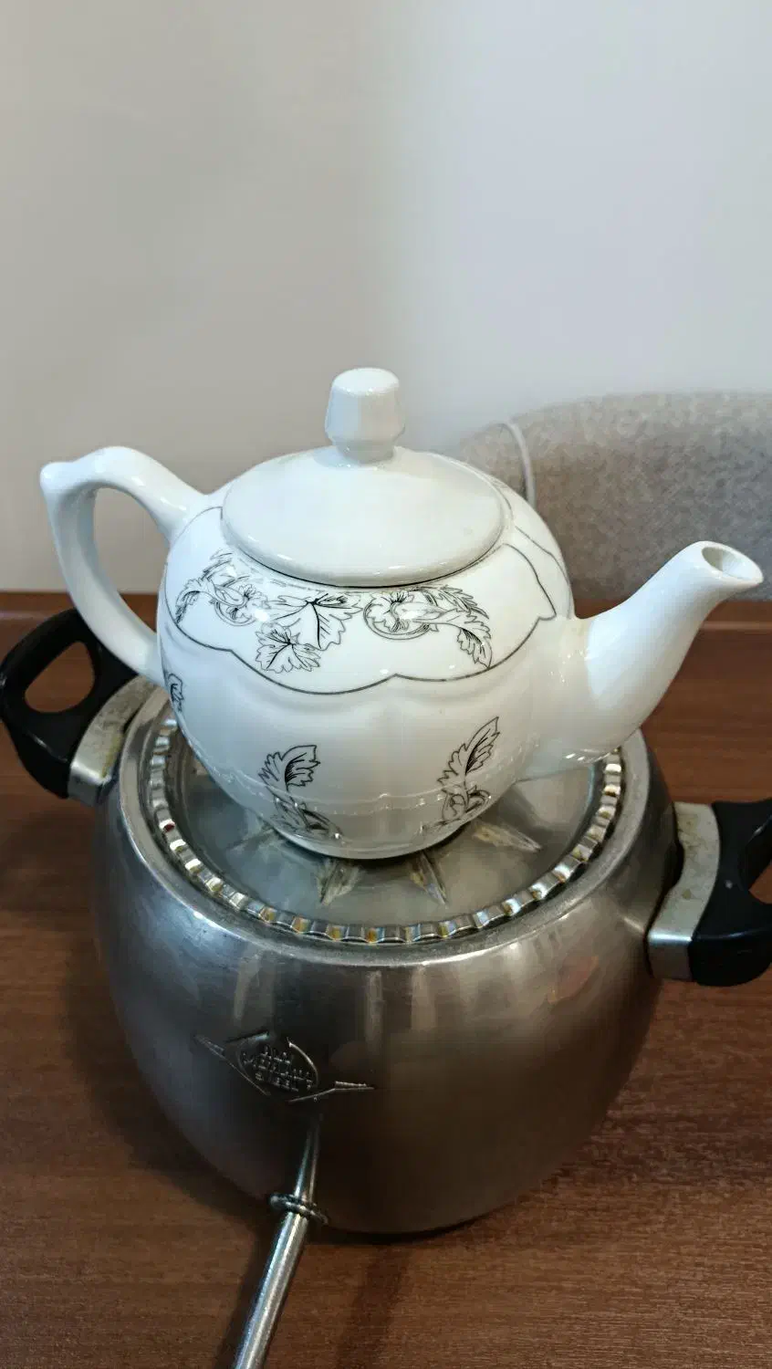 کتری و قوری|قوری، کتری، قهوه‌ساز دستی|تنکابن, |دیوار