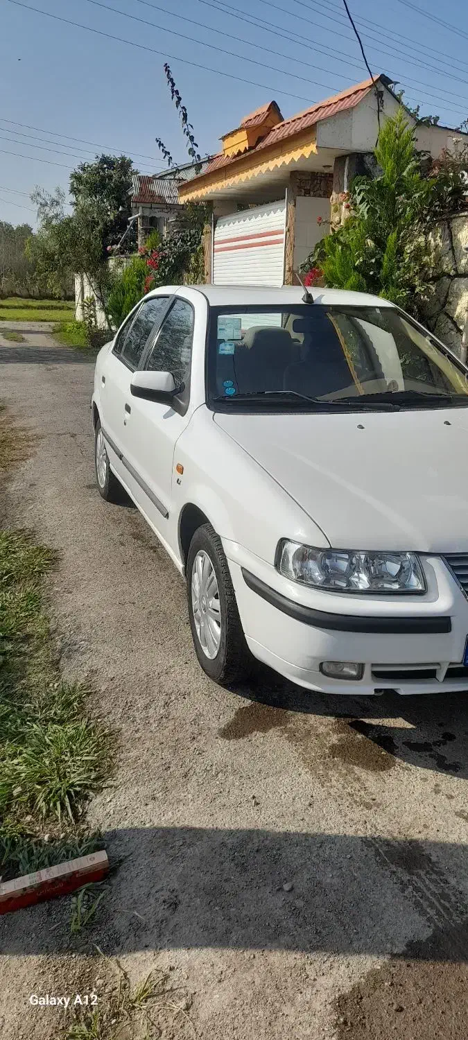 سمند مدل ۹۸بیرنگ|خودرو سواری و وانت|رشت, گلباغ نماز|دیوار