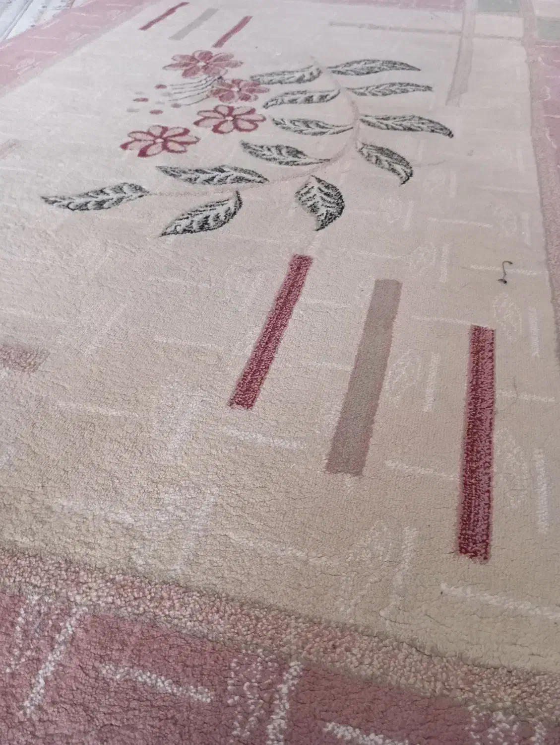 قالی کوچک|فرش|مشهد, شهید رضوی|دیوار