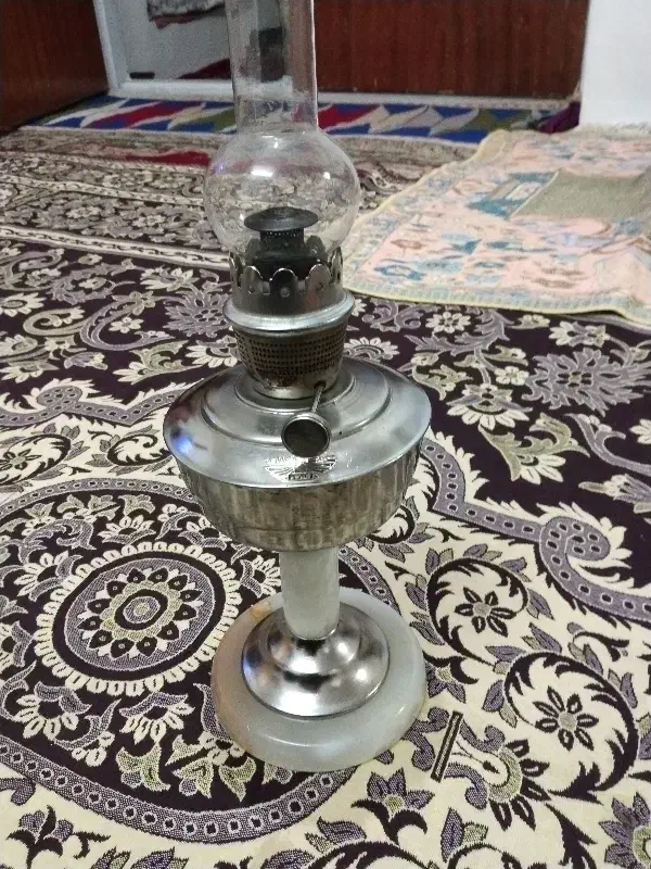 چراغ گردسوز|کلکسیون اشیاء عتیقه|زنجان, |دیوار