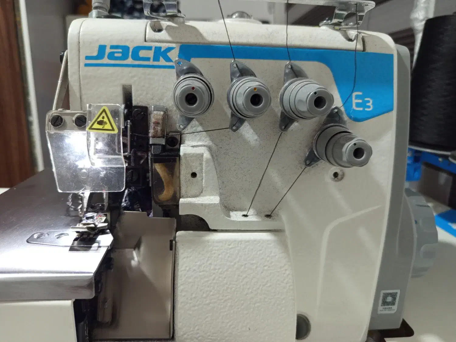 سر دوز چهار نخ جک مدل E3|چرخ خیاطی و ریسندگی|پاسارگاد, |دیوار