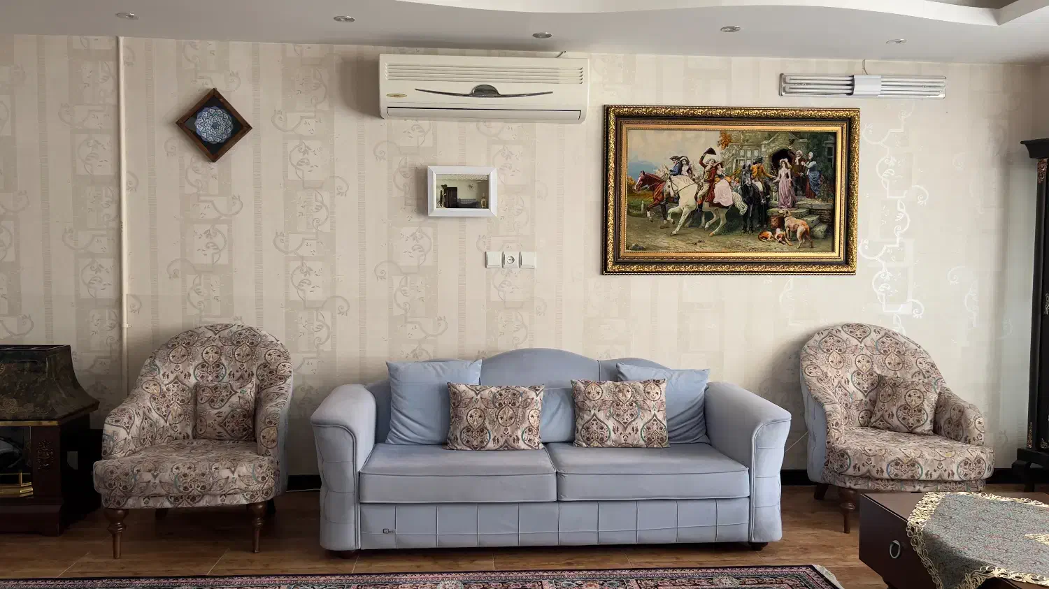 مبلمان هشت نفره|مبلمان خانگی و میز عسلی|شاهینشهر, شهرک میلاد|دیوار