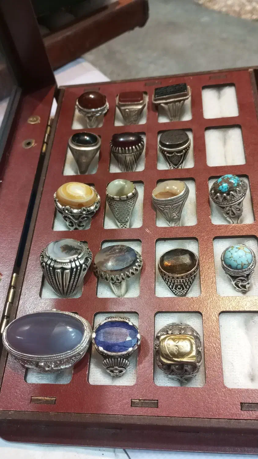 انگشتر نقره|جواهرات|شیراز, زند|دیوار