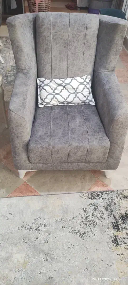 ست مبلمان ۸نفره همراه با میز ناهارخوری ۶نفره|مبلمان خانگی و میز عسلی|اهواز, کوی پیروزی|دیوار