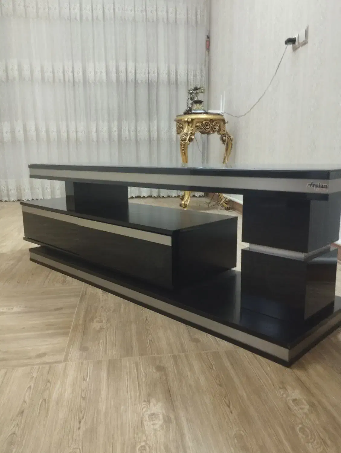 میز تلویزیون|میز تلویزیون|هشتگرد, شهرک راه آهن|دیوار