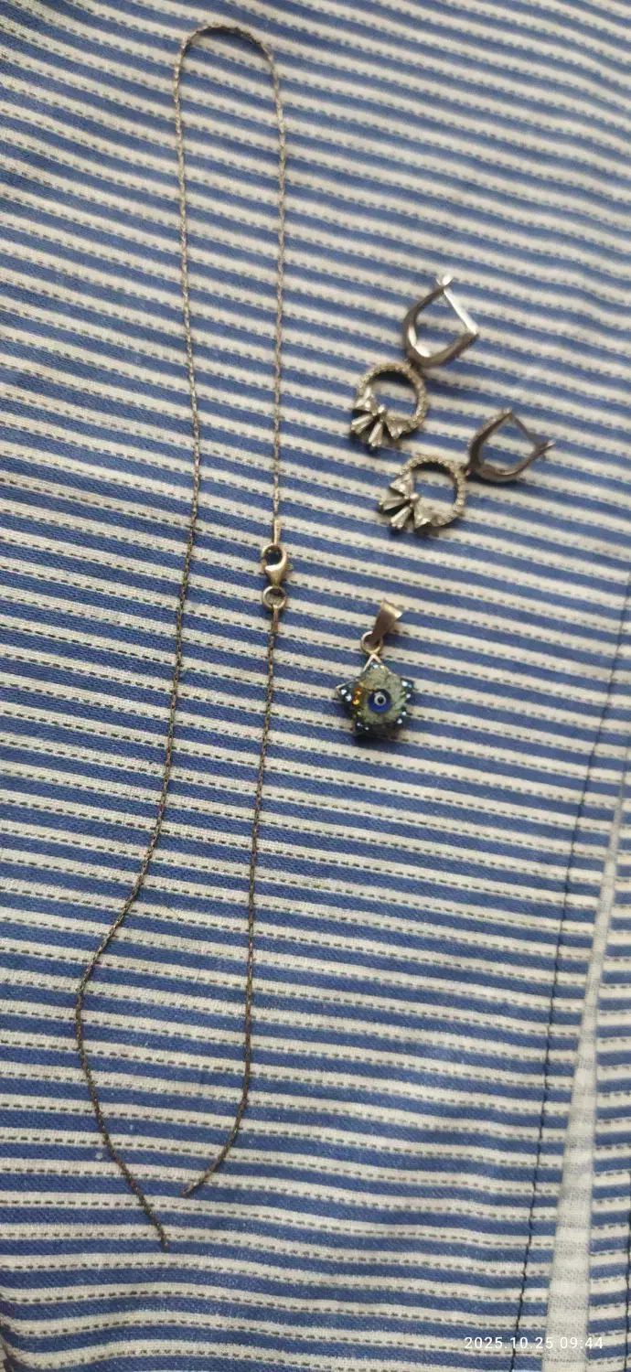 مقداری نقره|جواهرات|لاهیجان, طالقانی|دیوار