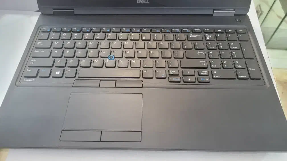 لپتاپ  گرافیکدار کارکرده i7  نسل 7- dell 5580|رایانه همراه|اصفهان, نقش جهان|دیوار