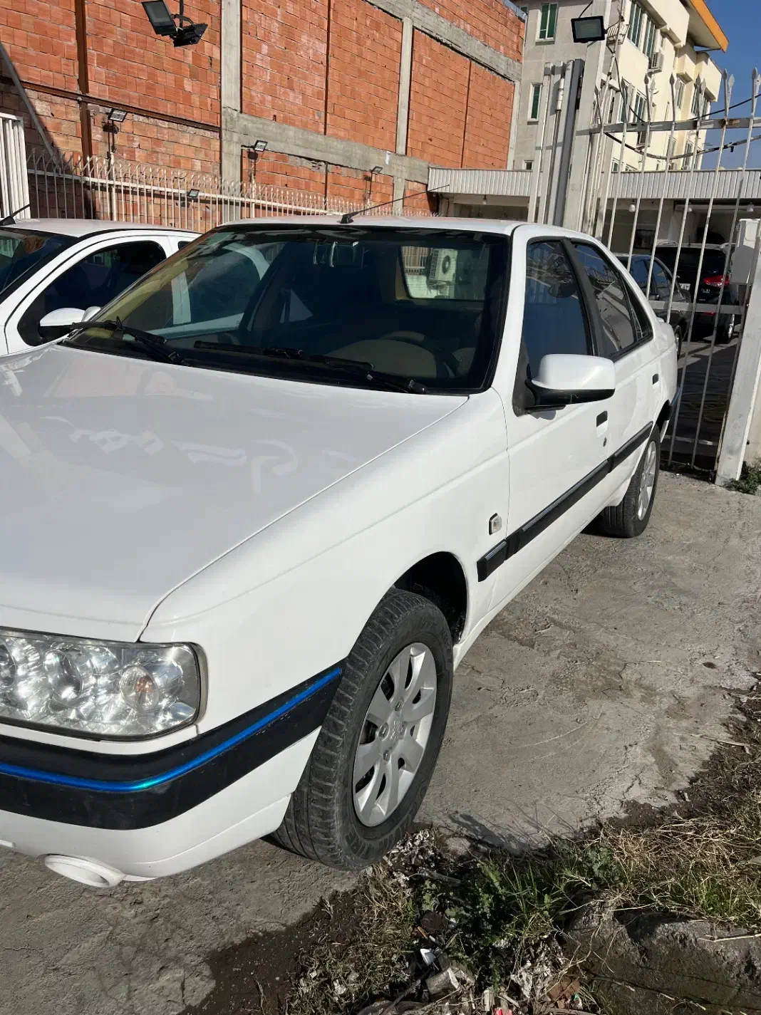 پژو ۴۰۵ اس ال ایکس سیمی مدل ۹۴ اقساط تا ۵ ماه|خودرو سواری و وانت|آمل, |دیوار